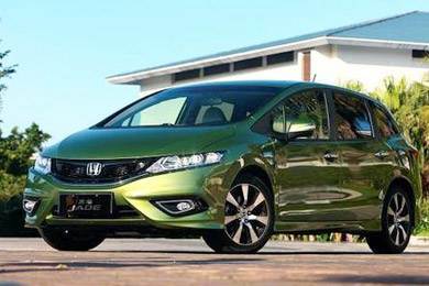 新概念轎車JADE（杰德）給您講訴倒車那點事兒！